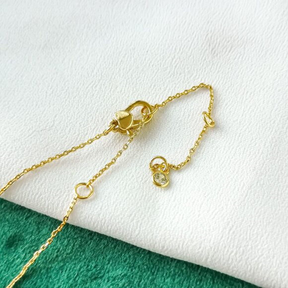 KATE SPADE Heritage Spade Gold White Pendant Necklace NEW - Picture 3 of 3